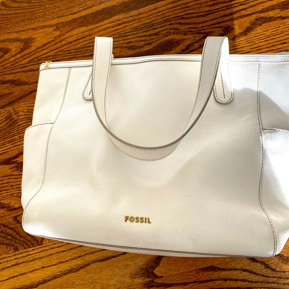Fossil shoulder bag/ totes